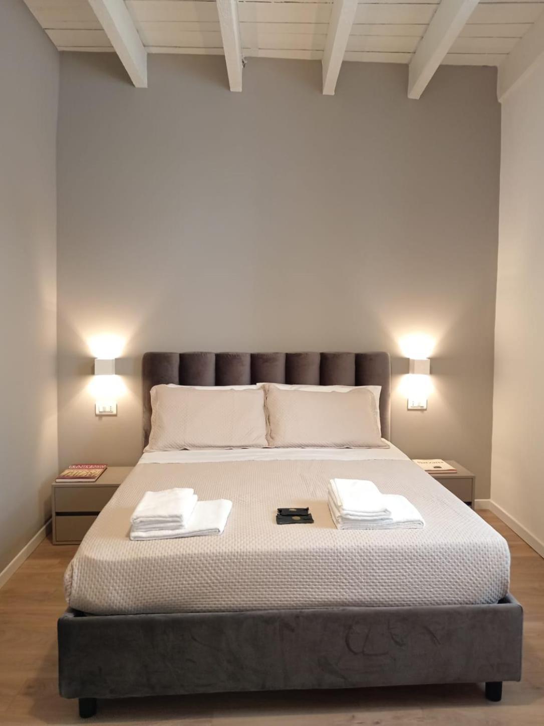 Indipendence Home La Spezia Extérieur photo